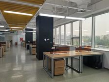 海淀中关西区海龙大厦整层3800平米4.5元含物业