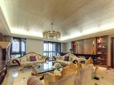 地铁200米,近南京东路+外滩,正看小区花园,采光好