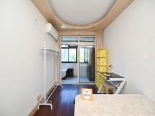 淞虹路地鐡口100米,全明户型2房,一梯两户,中间楼层,满五
