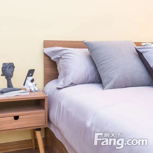 特价急租!0中介!4号线精品好房!干净采光好!