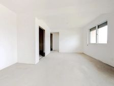 鱼社区小高层 80平三室 好楼层 价格能谈