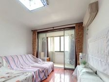 采光充足,精装修,配套设施齐全,双南两房,税费少