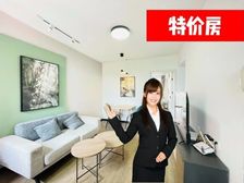 边套双南精装修 你值得拥有! 中层采光好 赠38W产权车位!