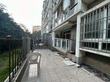 捡漏房源 带40平米双院子 不靠高速 南北户型 看房随时