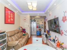 新出 四期沿河电梯景观大一房,豪/华装修,近地/铁,诚售