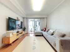 万科魅力花园 3室2厅1卫 精装修 123万元