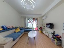 万科魅力花园 3室2厅1卫 精装修 145万元