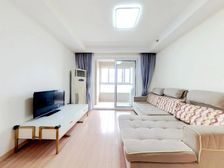 万科魅力花园 3室2厅1卫 精装修 140万元