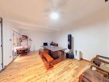 九龙湖西电梯洋房1楼带前后院子带地下室扩展面积大三层洋房复式