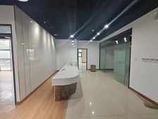 昌平南邵产业园500平,精装修四面采光,带间会议室可注册