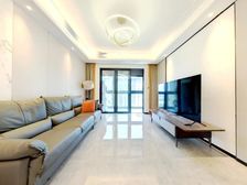 次新房,经典四叶草户型,大阳台大客厅,自住舒适度高