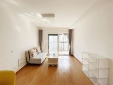 世茂荣里 88.89平3居 南向简装修 安静不临街