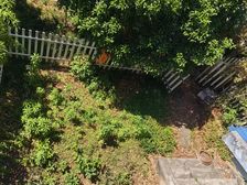 海馨花园联排中户 小区中间位置 三车位花园 纯毛坯 诚心出售