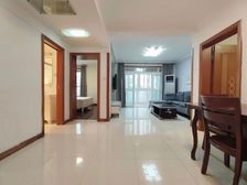 (带固定车位)电梯中区,出国急售,看房随时,可拎包入住!!