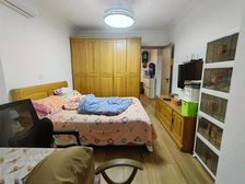 急!业主出国急抛(附带固定车位)一楼带25平院子!出门地铁口