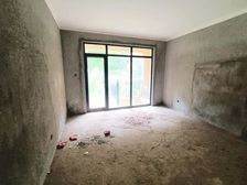 九龙湖西地铁旁银凯公元九珑一楼带地下室带院子上下三层做5房