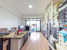 花溪公馆 3室2厅2卫 普通装修 255万元