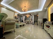 樟木头滨河公园旁,帝雍园联排别墅带花园,朝南向,急售355万