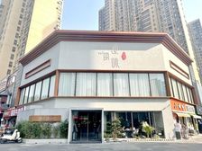 年100万丨朝阳大悦城旁丶自带停车场 把角独栋 随时可看