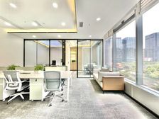 省体育馆地标超甲!希缺小户型 2隔间6工位 朝南看天府大道