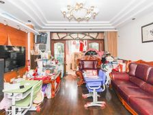 楼层(川中南)南北通透,繁华地段,房型正气,近地铁