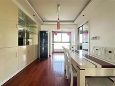 次新电梯高层 2号线 南北通透双阳台 有产权车位 满五年