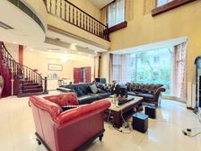 御都花园 精装下叠 带花园 带车库 前后对中庭