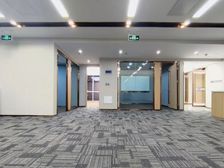 望京站附近写字楼出租 户型方正采光好随时看房