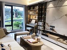 国贸沁原 3室2厅2卫 精装修 210万元 89平米