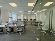 民丰地铁口 全新豪华装修带露台 轻奢高端 配全套家具 采光好