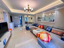 凤凰城凤鸣苑 医疗配套成熟 电梯房 出行方便 近地铁 满二