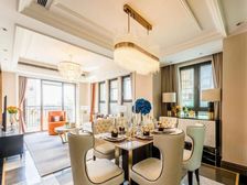 中环漕河泾2000年小区,电梯3房2卫,绿地公园,锦江乐园旁