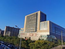 直租!精装小户型!24H空调!楼下商场!临近地铁!直租免费