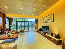 东怡水岸联排别墅,占地340方精装修前后大花园,单边位靓