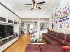 精装三房户型正气业主诚心出售近小区门口交通便利