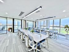 青羊区文化宫!24H空调丨双面采光!5隔间28工位!天际视野