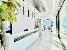 天府新区超甲!7隔间40工位 超大气前台丨俯瞰天府公园秦皇湖