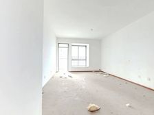 红树湾 中阶费5000 清水套二 带阳台 朝东