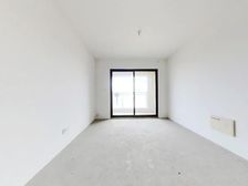 次新小区 精致三房 纯毛坯 落星桥地铁站200