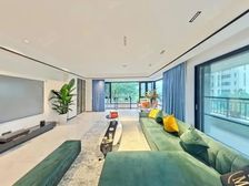 山语清晖 楼尊,豪华装修,客厅可以打高尔夫