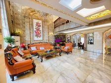 碧月湾花园别墅 315平6居 南向精装修 方便看房