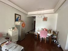 新城吾悦广场 南北通透,采光好 装修好,环镜优美 周边匹套完