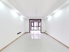 边套好户型,精装修近地铁站,视野好