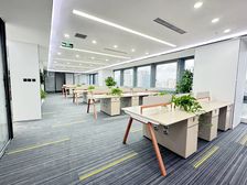 东大桥 复星国际 万通中心 芳草地 尚都国际 正对电梯