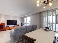 清水毛坯,小区环境优美,一线湖景房