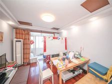 02年商品房园林小区,房型正气,附带阁楼,房东诚心出售随时看