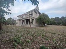紫园传世经典户型,业主急售,花园1800平,东临河随时看