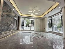 凤凰城凤湖苑 全新豪华装修 带茶室,靠湖边 东南朝向