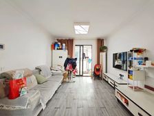 便宜 追求生活品质中间位置!中间楼层!木地板 易 重新装修