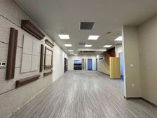 开发商直租丹巴路欧式写字楼238平精装修包票,送2个月免租期